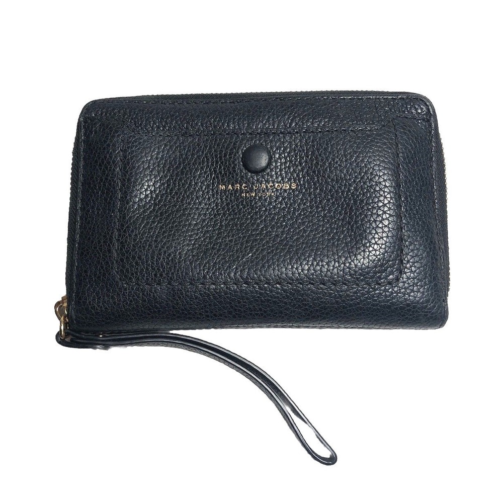 Marc Jacobs Zip Around Leather Wallet Black Wristlet Clutch